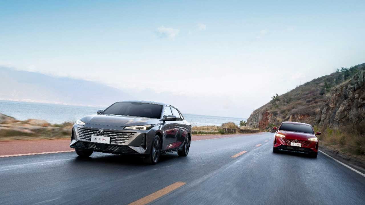 玛莎拉蒂发布全新SUV Grecale原型车实拍图