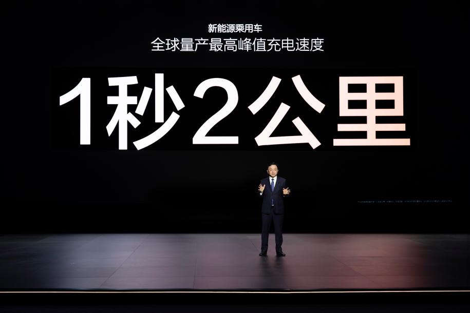 英伟达黄仁勋引领新潮流：从生成式 AI 到 Agentic AI，机器人 Physical AI 引领未来