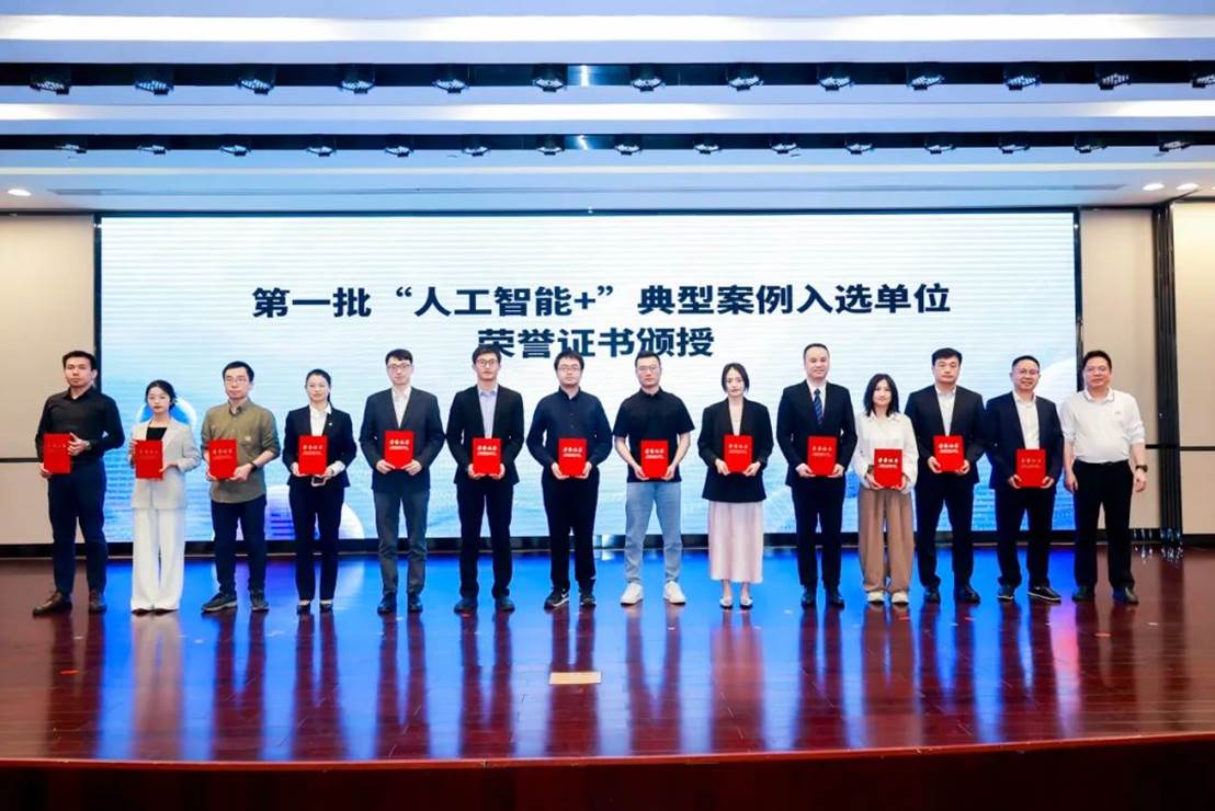 Meta滥用版权书籍训练AI引争议，多位作家呼吁英国政府追究侵权责任