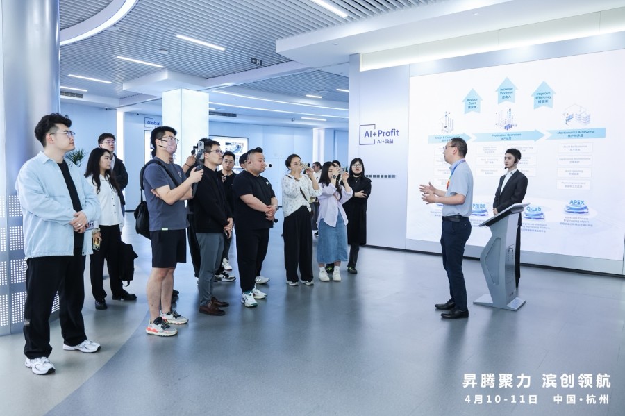 陆地游艇昊铂HL上市26.98万起售，重新定义家庭智能豪华出行标杆